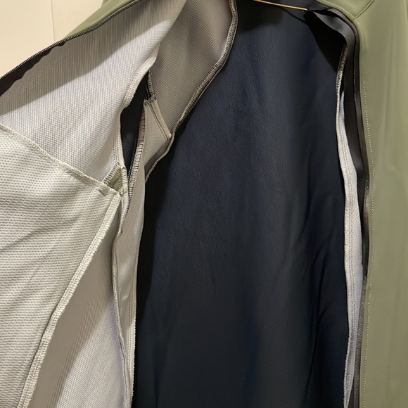 Sugoi green and black jacket (sz lg) - Picture 12 of 12